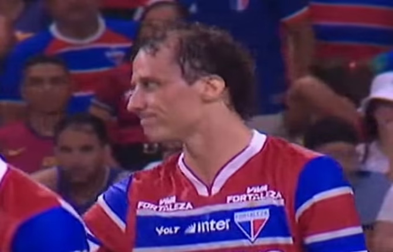 Diện mạo mới của David Luiz khiến fan ko nhận ra
