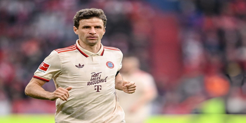 Muller sẽ rời Bayern sau 25 năm gắn bó