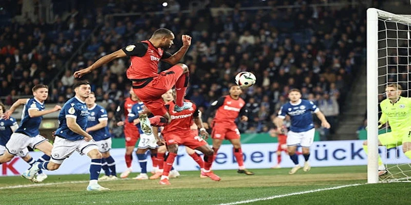 Sai lầm chiến thuật của Xabi Alonso