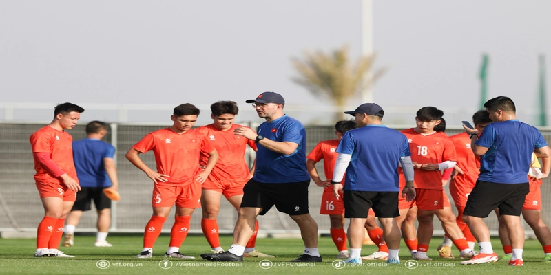 U17 Việt Nam chuẩn bị cho trận đấu quan trọng