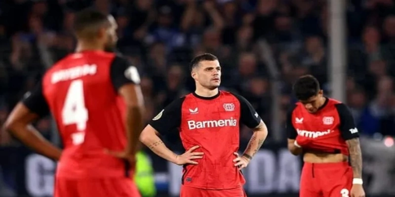 Bayer Leverkusen, Từ Ứng Viên Vô Địch Đến Nguy Cơ Tan Rã?
